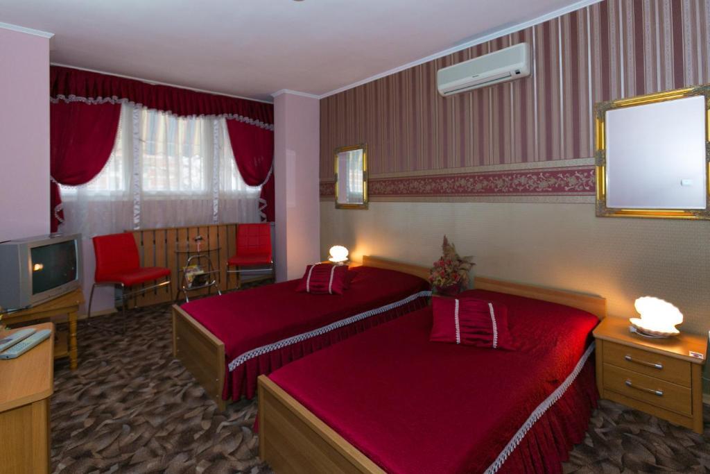 Yor-Daniel Hotel Πάζαρτζικ Εξωτερικό φωτογραφία